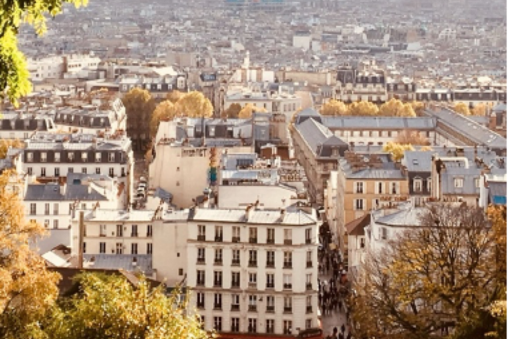 Montmartre, panorama sur Paris et grands espaces urbains